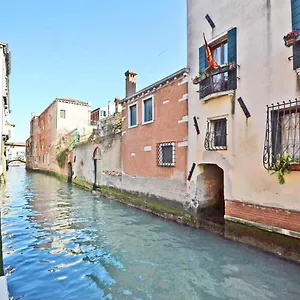 San Barnaba On The Canal Apartment